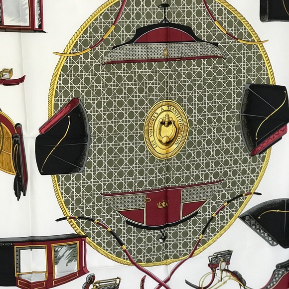 SOLD ⛄️ New Authentic Hermes 100% Silk Scarf - Picture 8 of 16